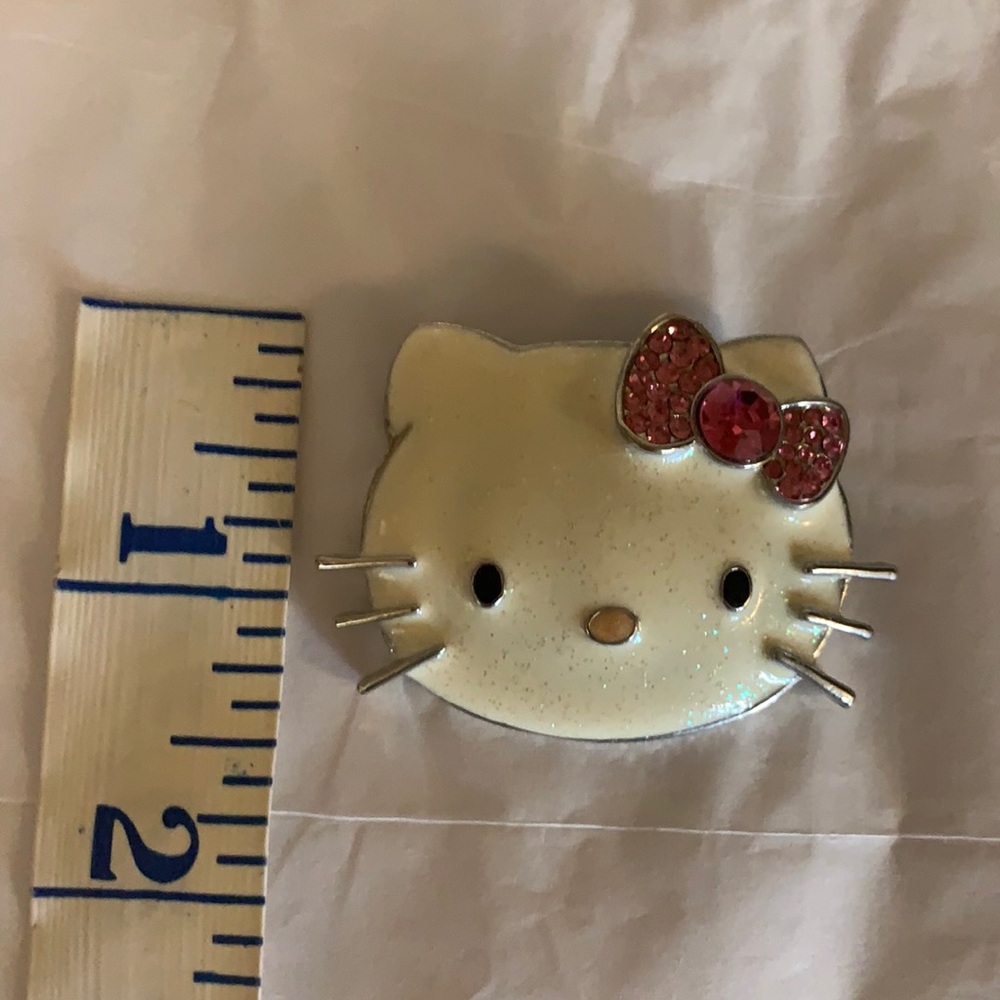 Sanrio Hello Kitty brooch